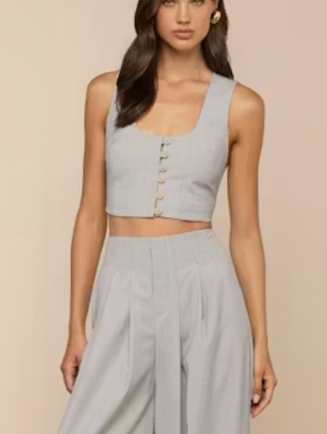 Arwen Uneck Vest
