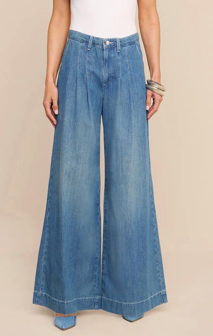 Jayani High Rise Pleated Wide Leg
