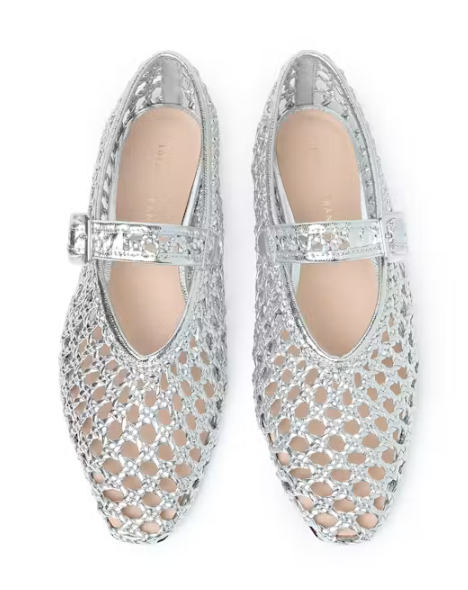 Junia Maryjane Flat
